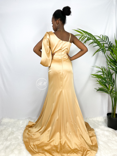 Robe de soirée asymétrique