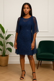 Robe de cocktail bleu marine avec châle – Dentelle perlée élégante
