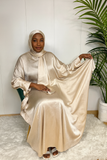 🕌 Abaya satinée à strass avec voile intégré – Élégance Divine | Hafsoit Mode