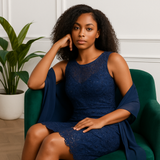 Robe de cocktail bleu marine avec châle – Dentelle perlée élégante