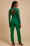 Combinaison verte chic et tendance, idéale pour les cérémonies.