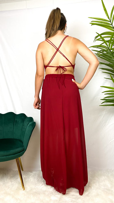 Robe de cocktail élégante dos nu croisé