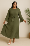 Robe longue plissée vert olive – coupe fluide et élégante avec manches évasées