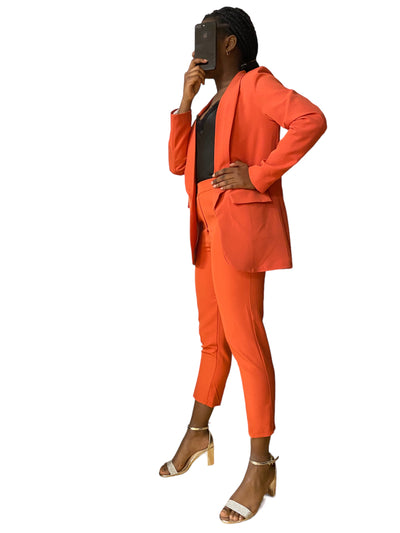 Tailleur pantalon blazer femme corail