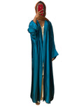 kimono en satin bleu 