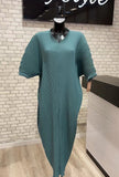 Robe droite plissée oversize